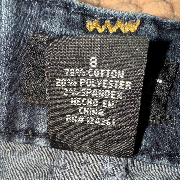 a.n.a Women's stretchy fold up capri Jeans. Size 8. VGUC - Picture 8 of 9